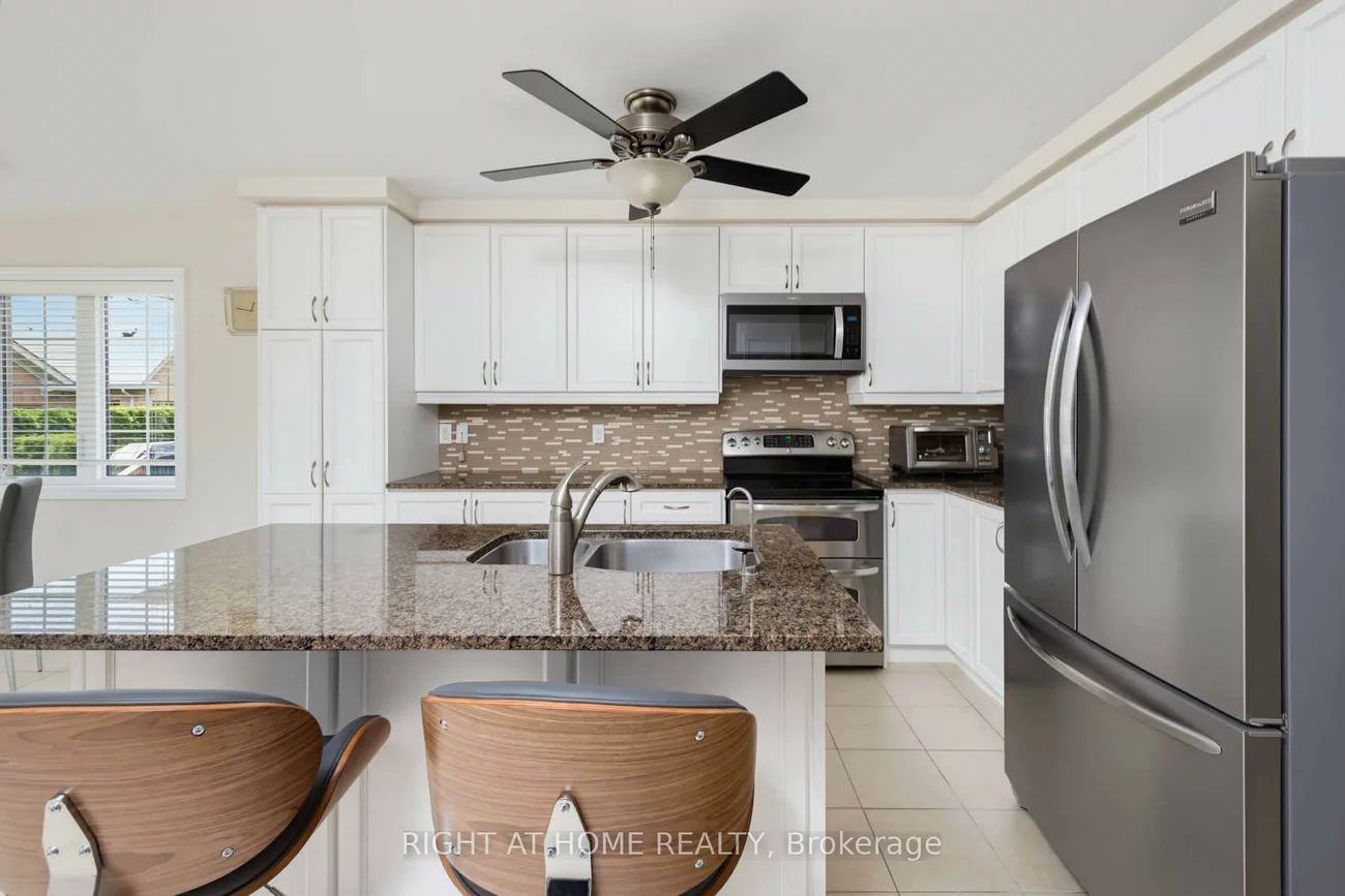 39, Lacorra, Sandringham-Wellington, Brampton