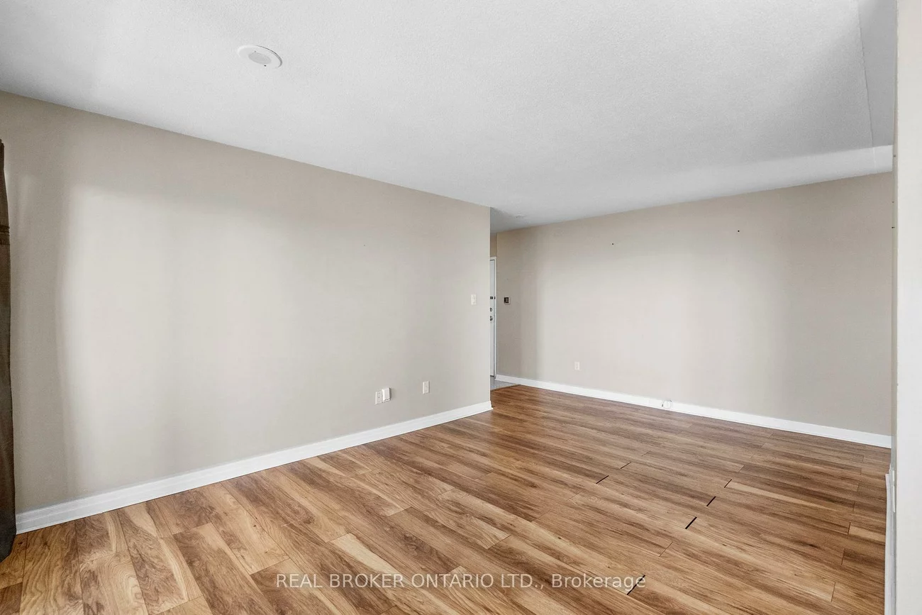 30, Malta, Fletcher's Creek South, Brampton