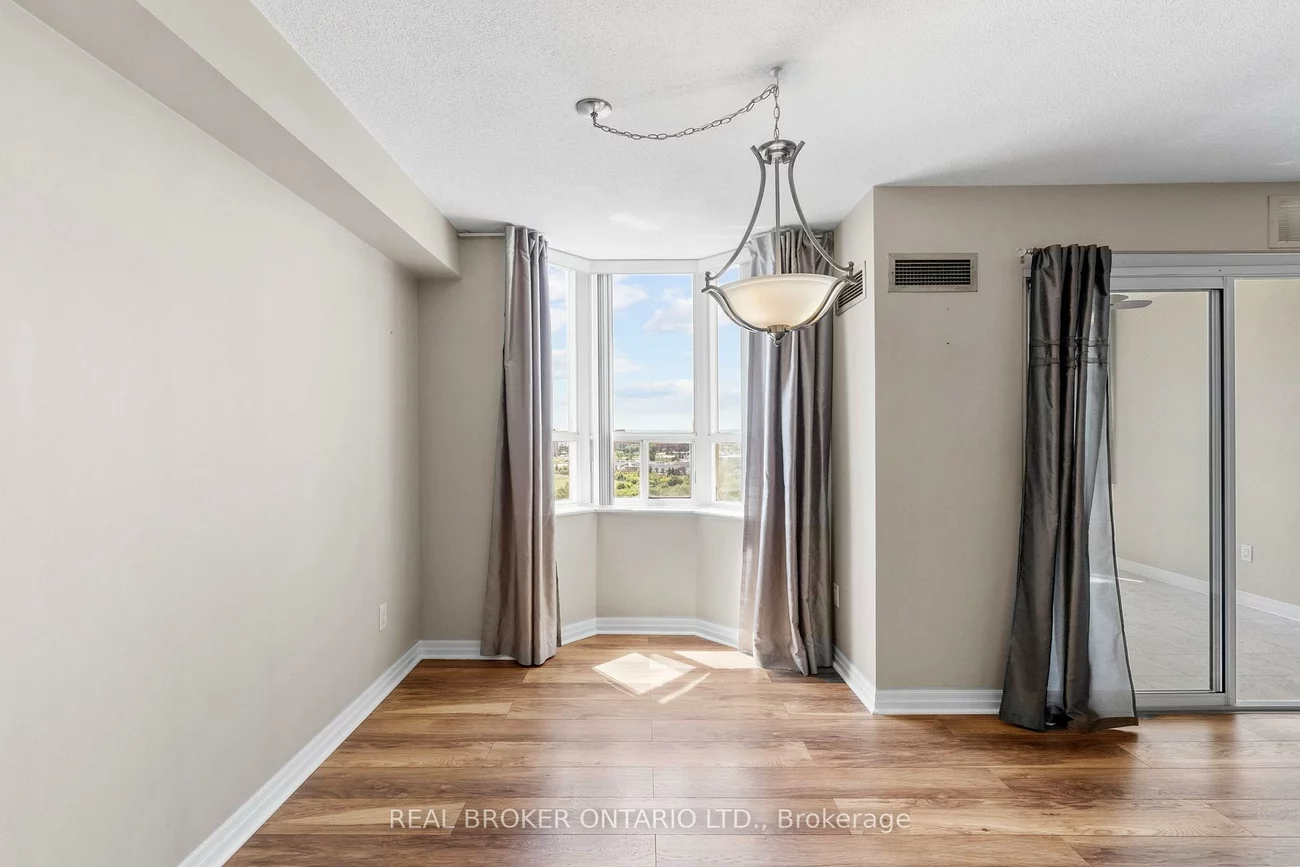 30, Malta, Fletcher's Creek South, Brampton