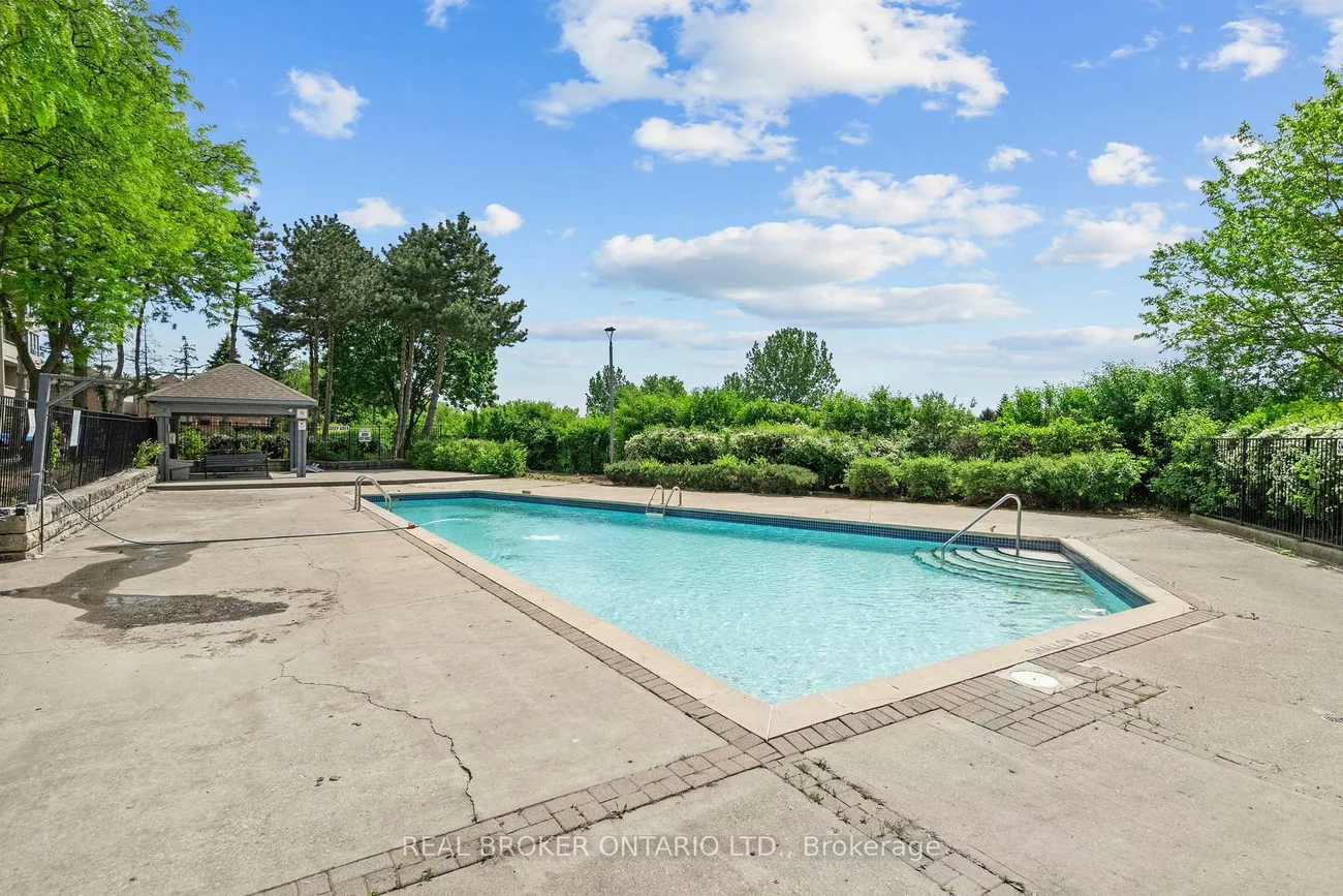 30, Malta, Fletcher's Creek South, Brampton