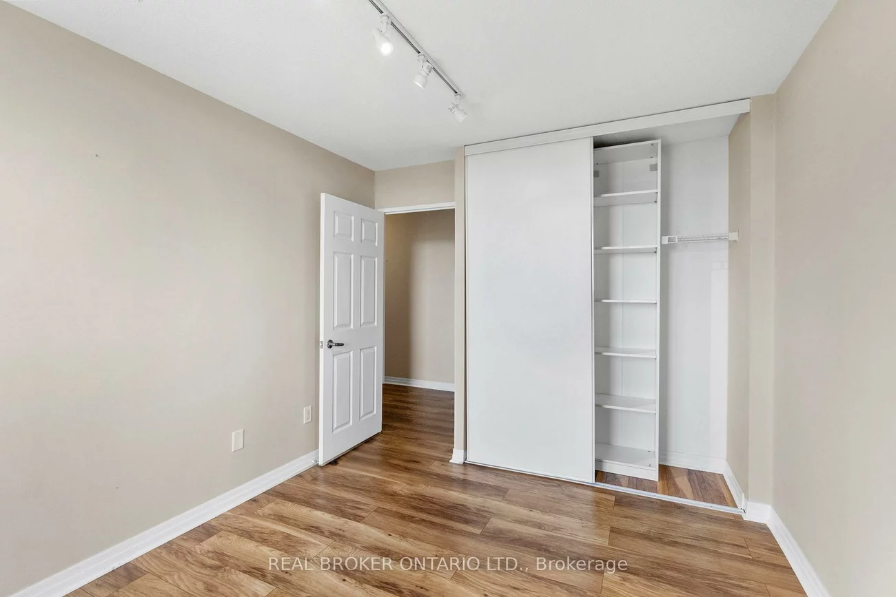 30, Malta, Fletcher's Creek South, Brampton