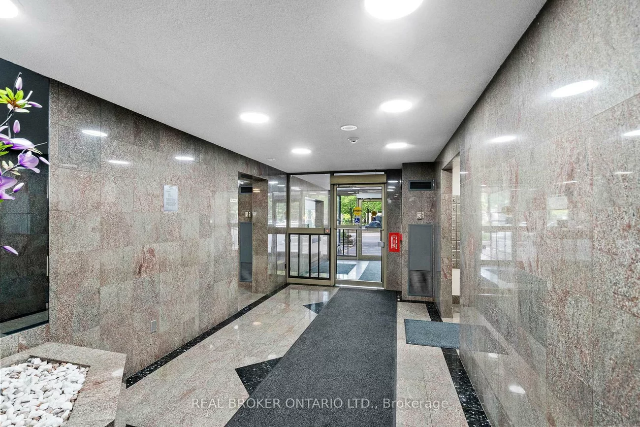 30, Malta, Fletcher's Creek South, Brampton
