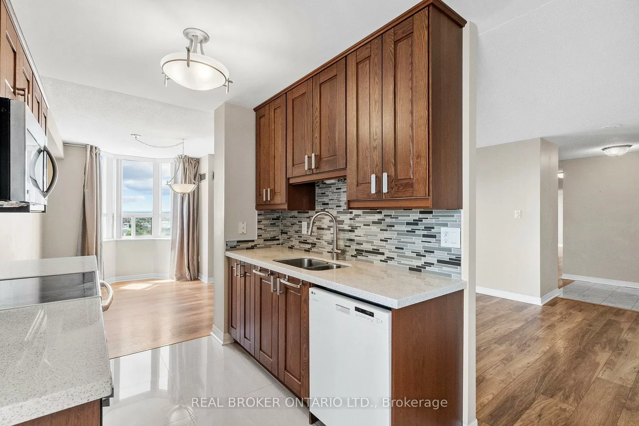 30, Malta, Fletcher's Creek South, Brampton