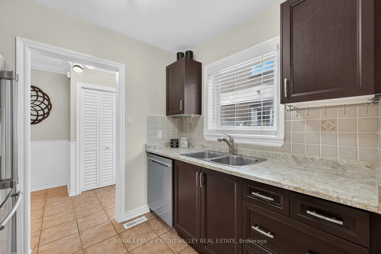 184, Town House, Brampton East, Brampton