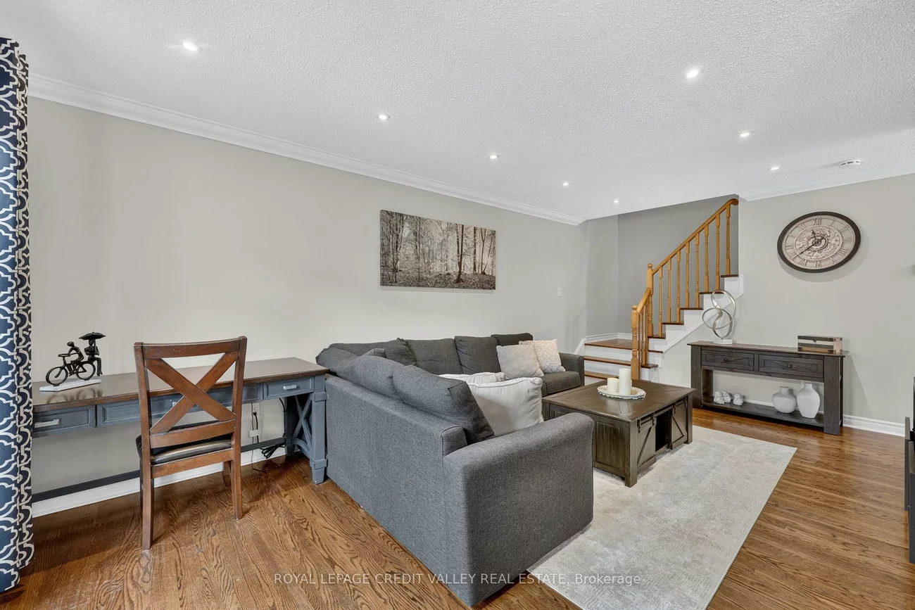 184, Town House, Brampton East, Brampton