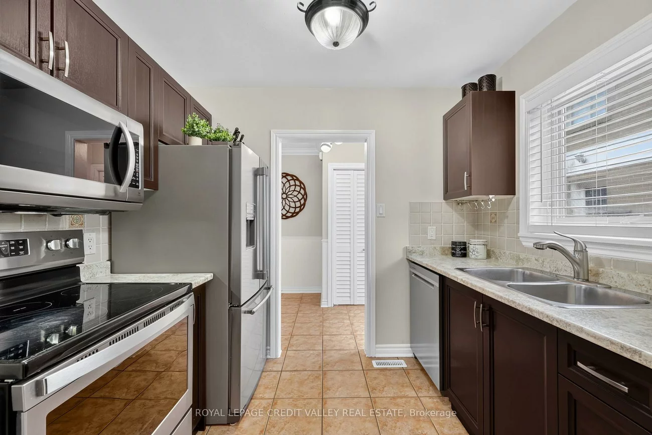 184, Town House, Brampton East, Brampton