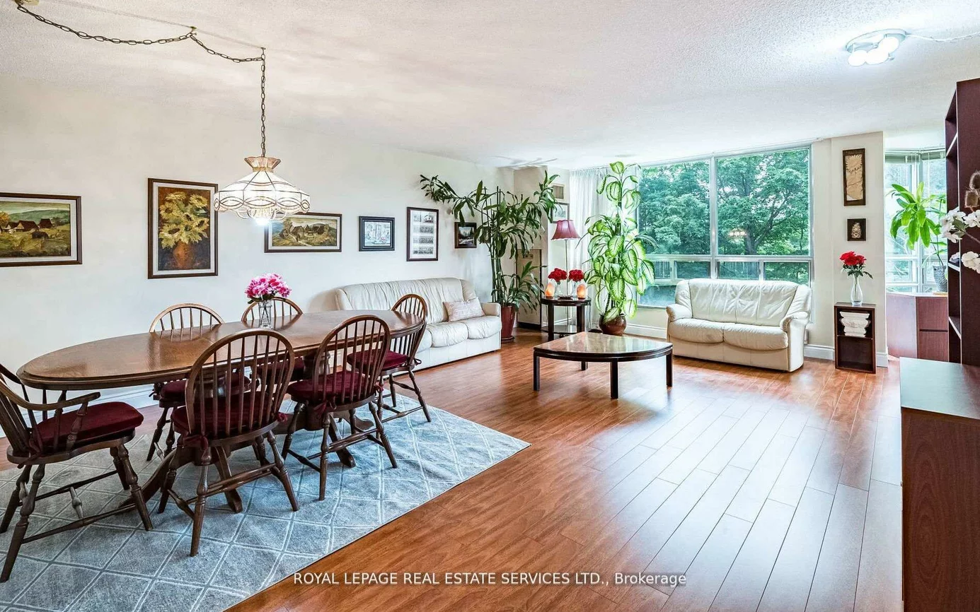 310, Mill, Brampton South, Brampton