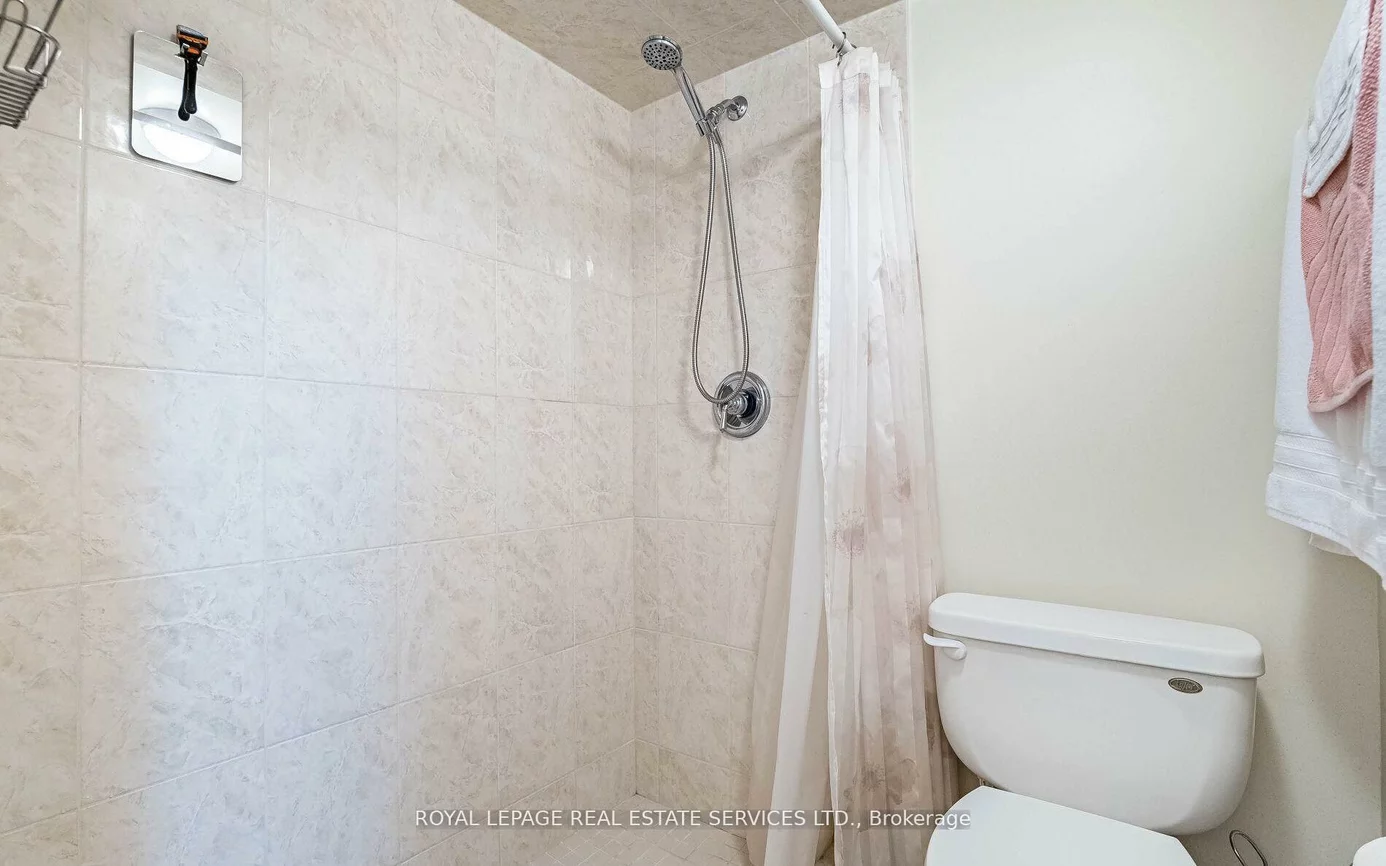 310, Mill, Brampton South, Brampton