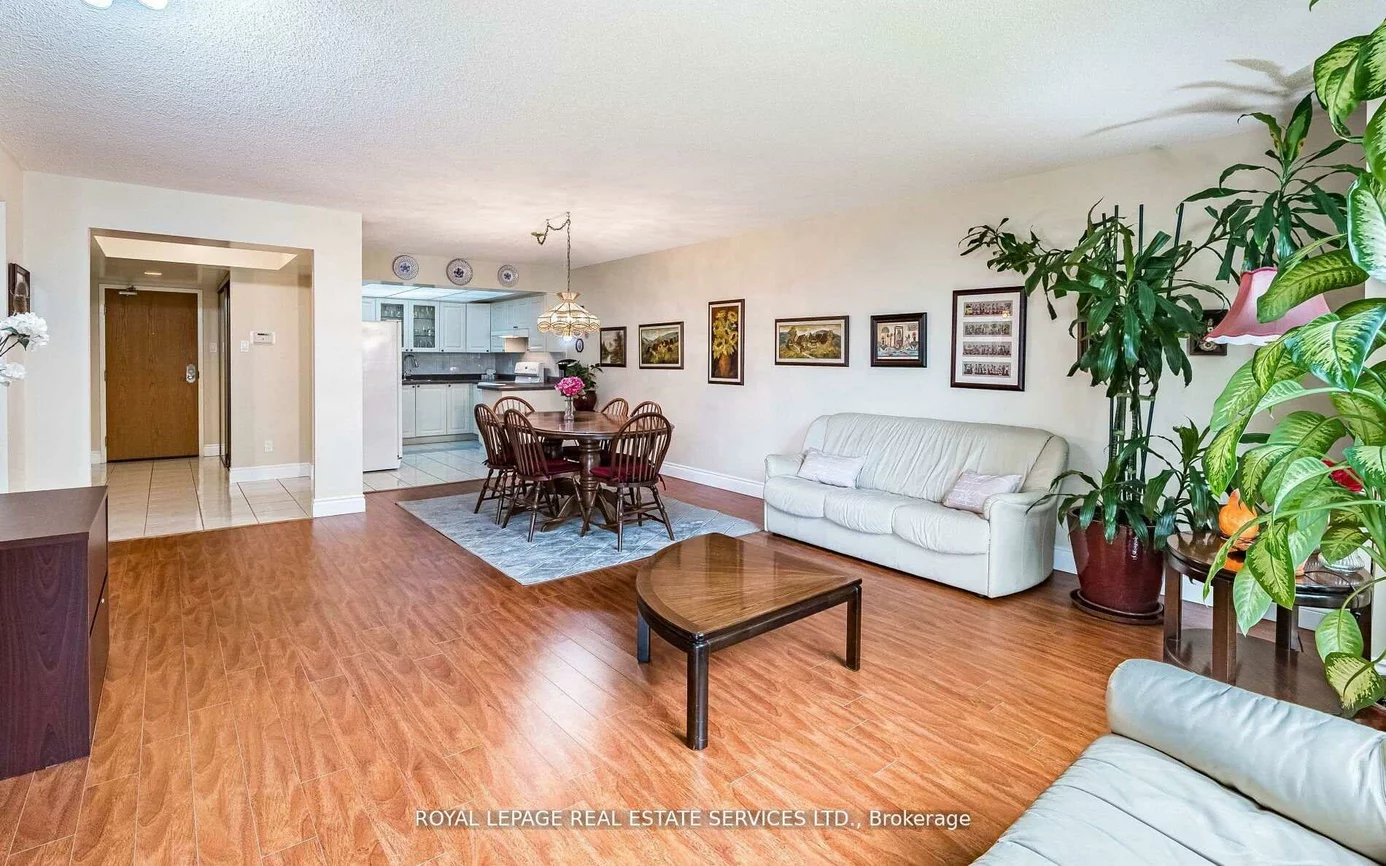 310, Mill, Brampton South, Brampton