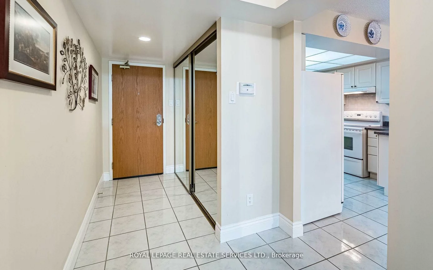 310, Mill, Brampton South, Brampton