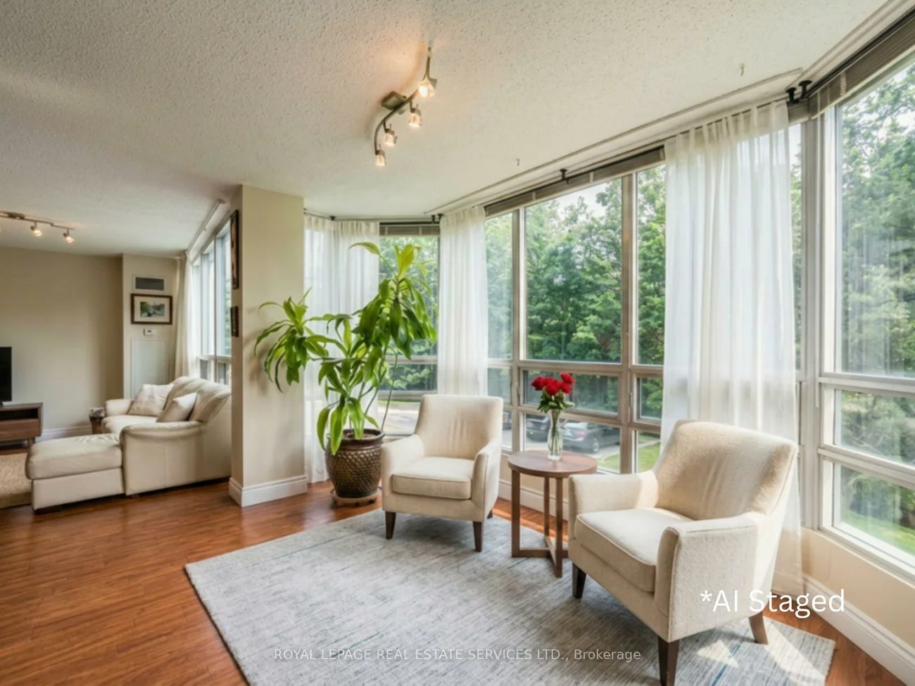 310, Mill, Brampton South, Brampton