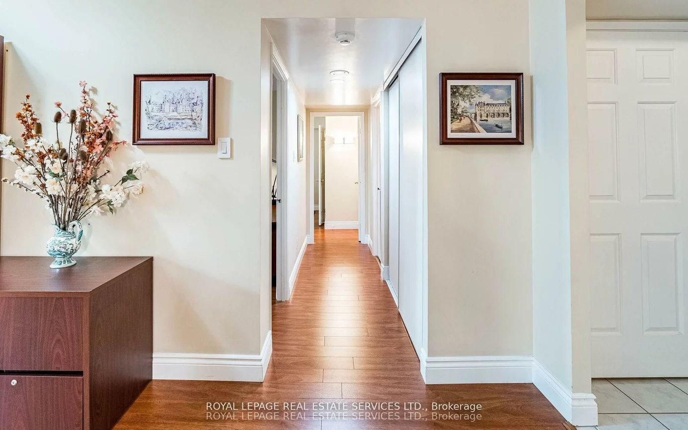 310, Mill, Brampton South, Brampton