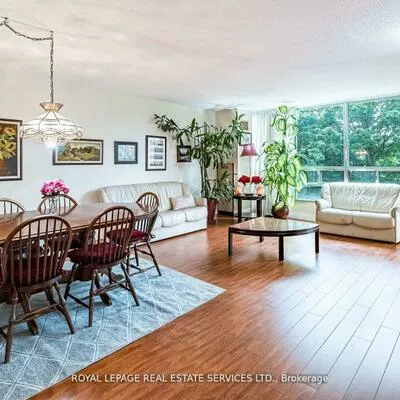 310, Mill, Brampton South, Brampton