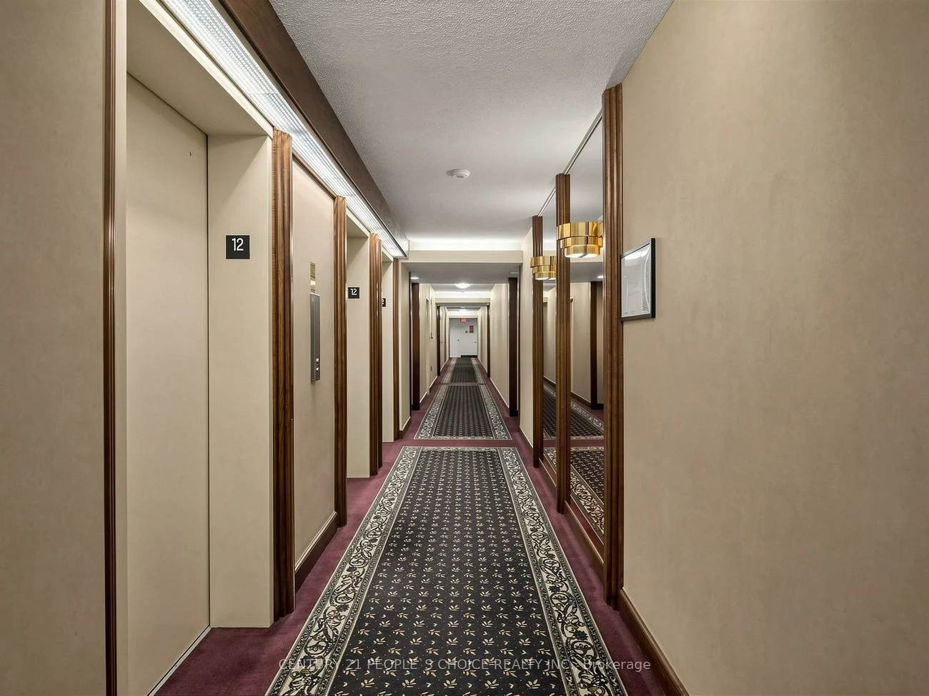 22, Hanover, Queen Street Corridor, Brampton