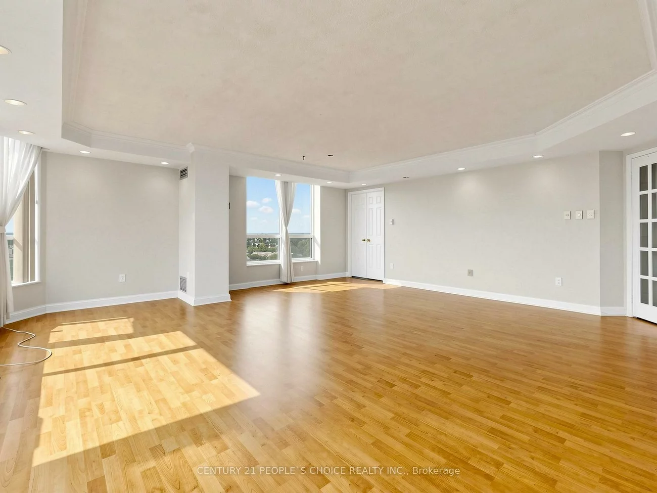 22, Hanover, Queen Street Corridor, Brampton