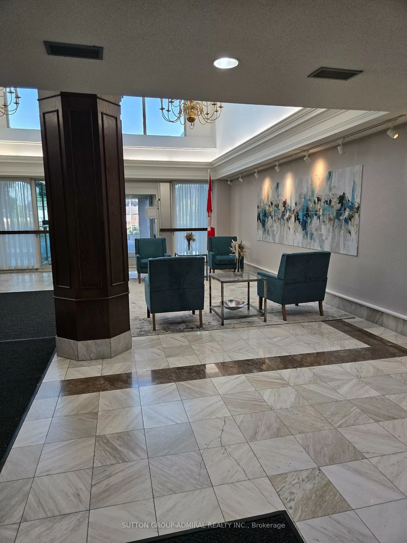 330, Mill, Brampton South, Brampton