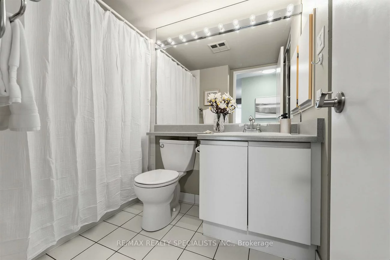 10, Laurelcrest, Queen Street Corridor, Brampton