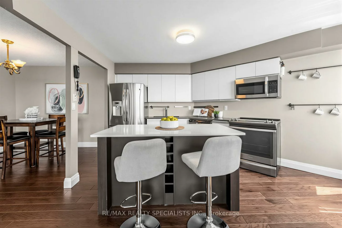 10, Laurelcrest, Queen Street Corridor, Brampton