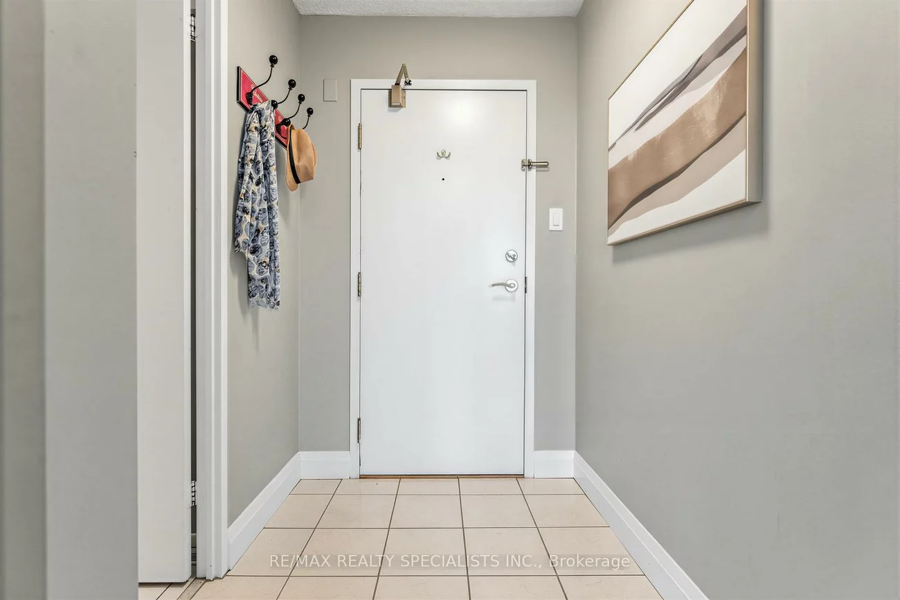 10, Laurelcrest, Queen Street Corridor, Brampton