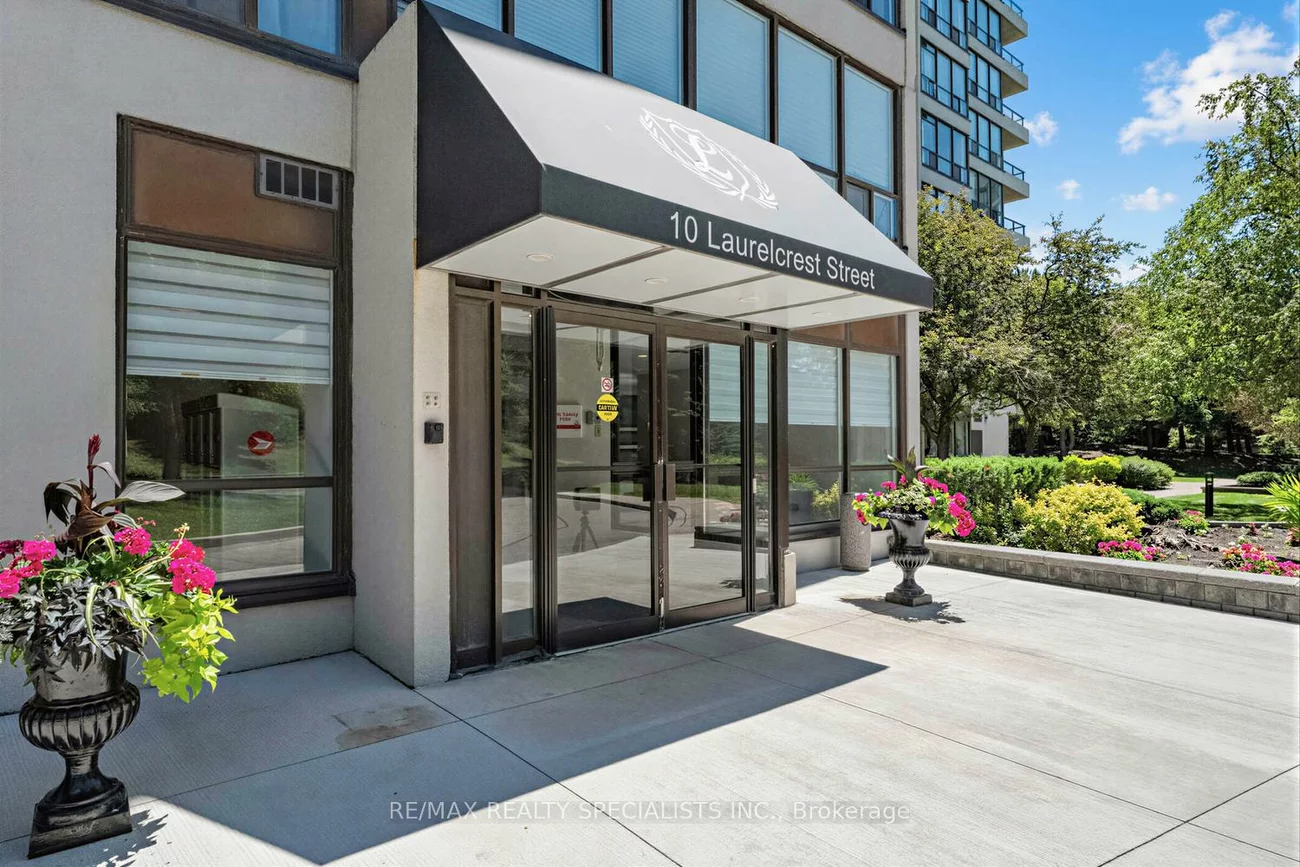 10, Laurelcrest, Queen Street Corridor, Brampton