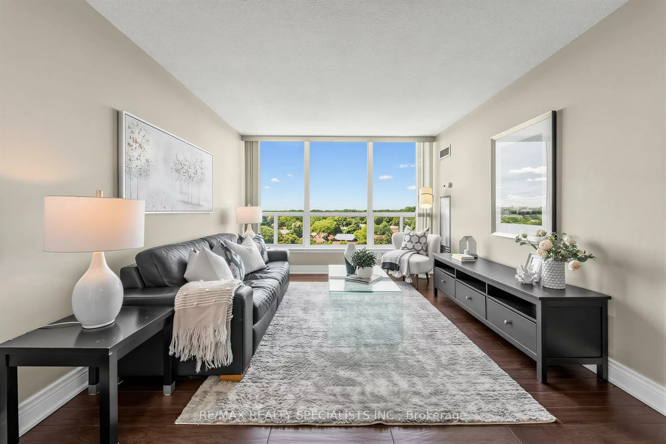 10, Laurelcrest, Queen Street Corridor, Brampton