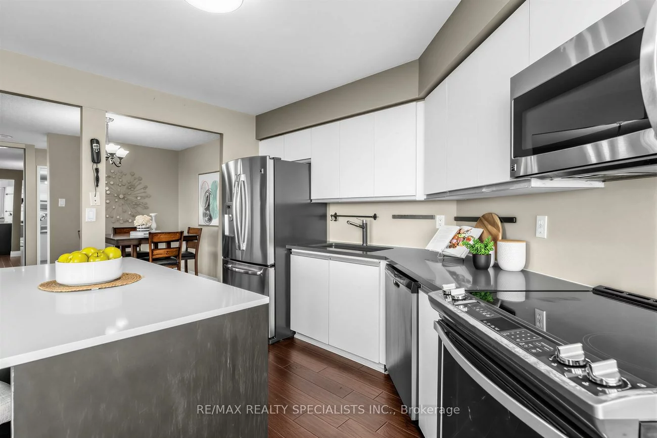 10, Laurelcrest, Queen Street Corridor, Brampton