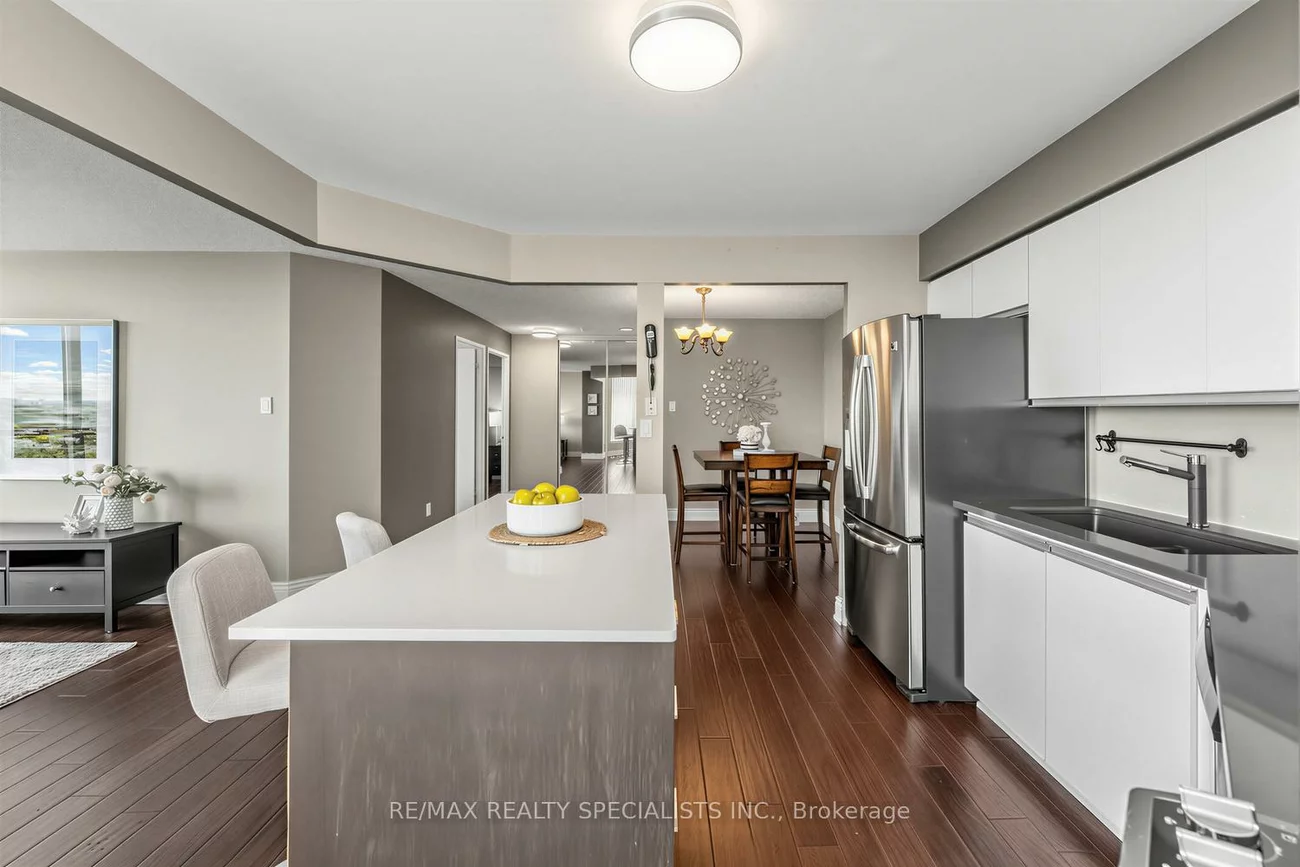 10, Laurelcrest, Queen Street Corridor, Brampton