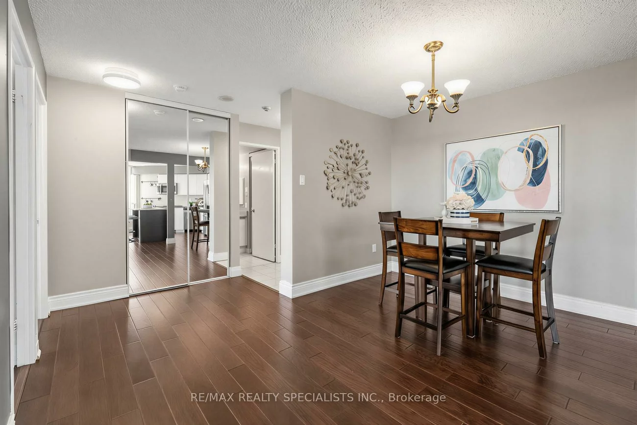 10, Laurelcrest, Queen Street Corridor, Brampton