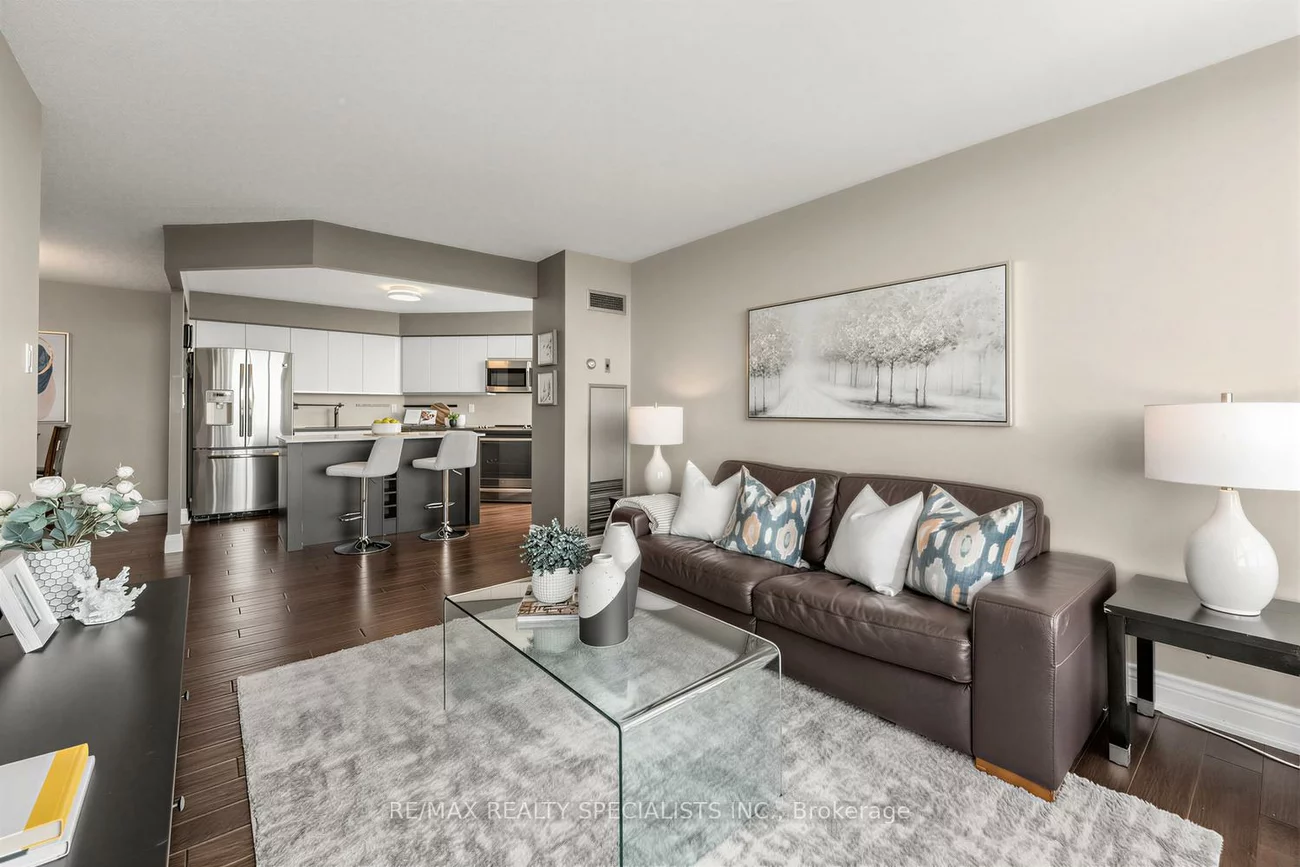 10, Laurelcrest, Queen Street Corridor, Brampton