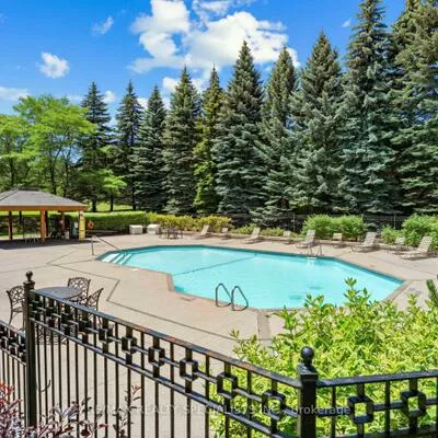 10, Laurelcrest, Queen Street Corridor, Brampton