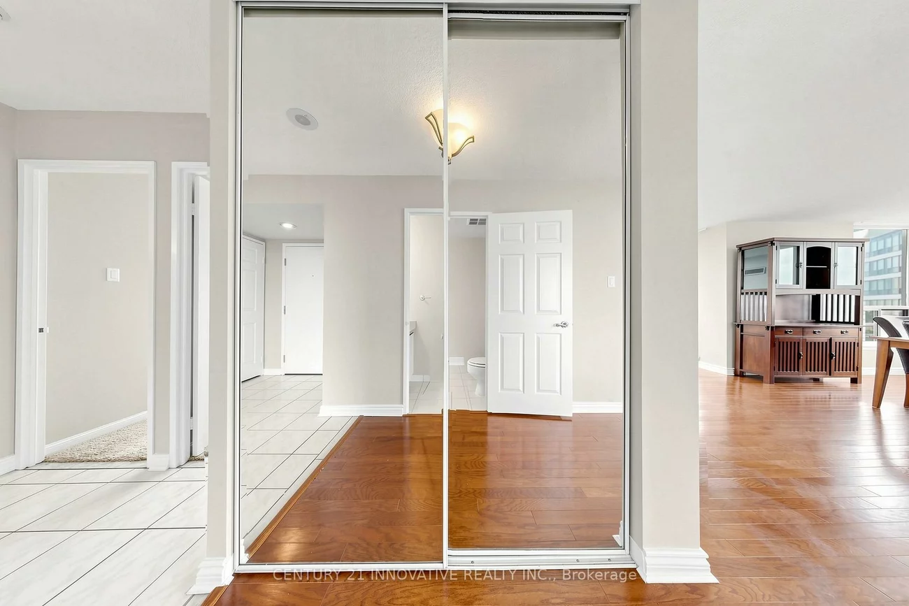 12, Laurelcrest, Queen Street Corridor, Brampton