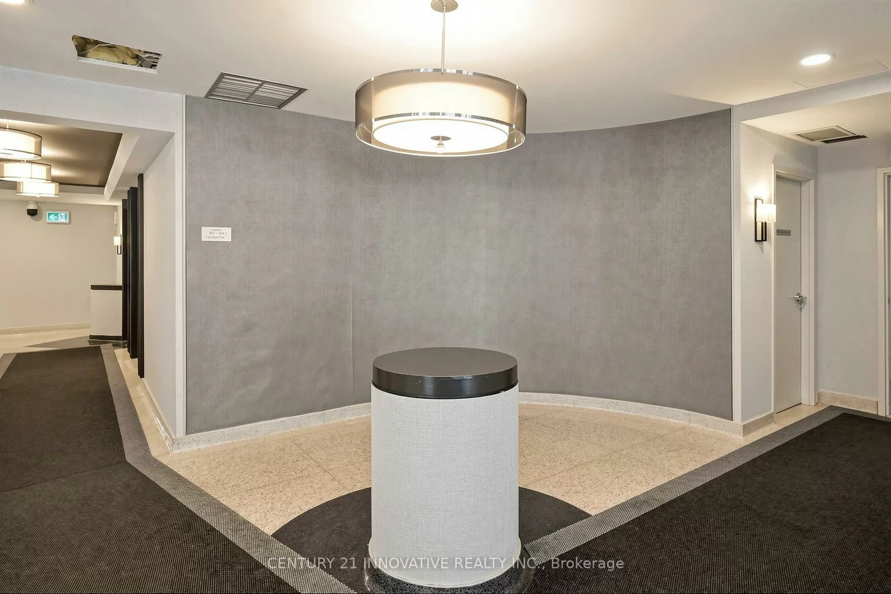 12, Laurelcrest, Queen Street Corridor, Brampton