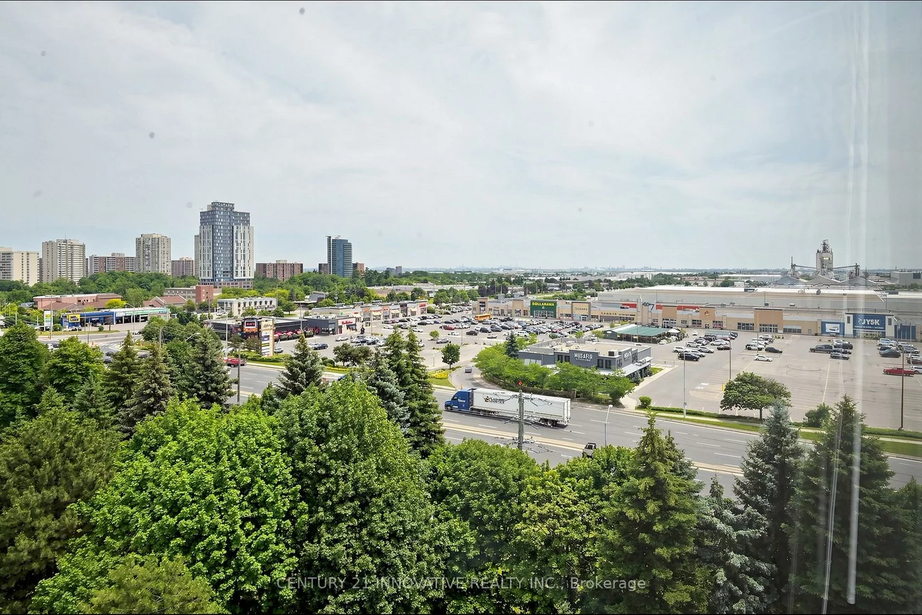 12, Laurelcrest, Queen Street Corridor, Brampton