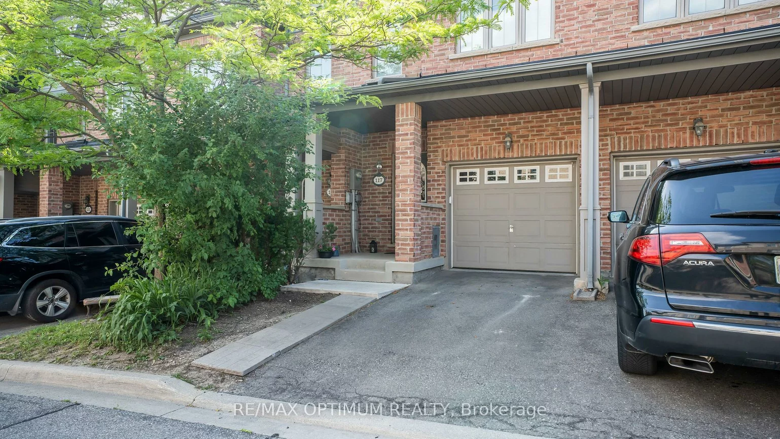 117, Cedar Lake, Bram West, Brampton