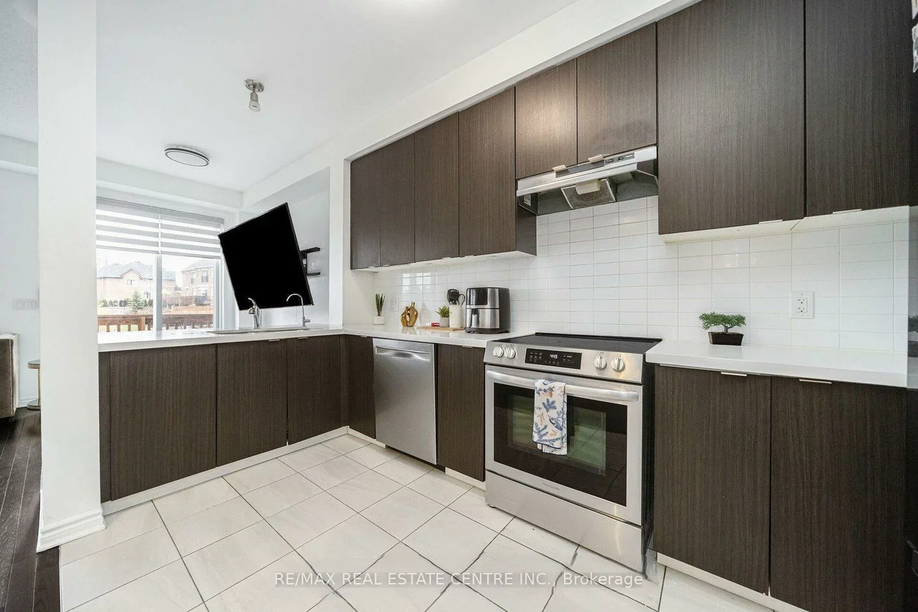 50, Edinburgh, Bram West, Brampton