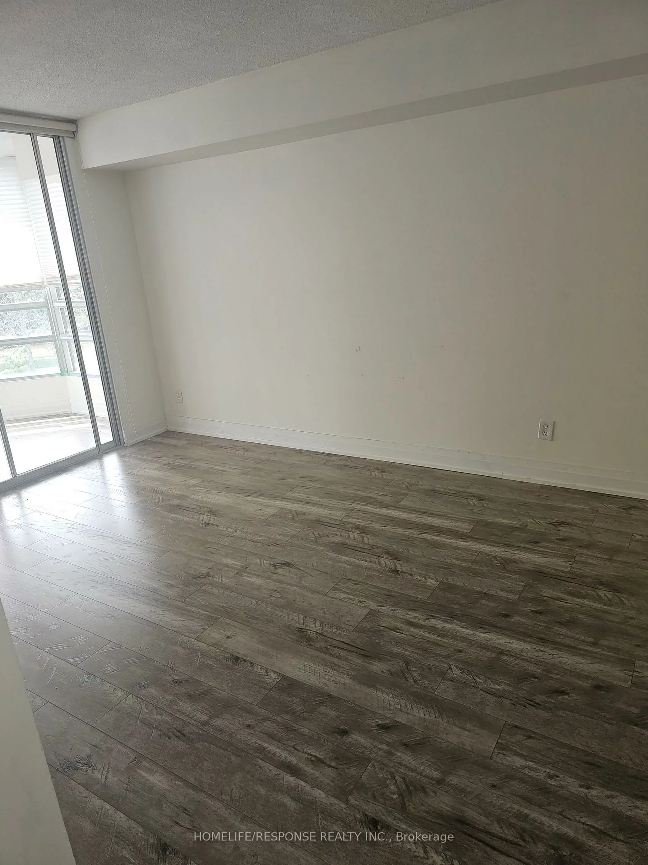 310, MILL, Brampton South, Brampton