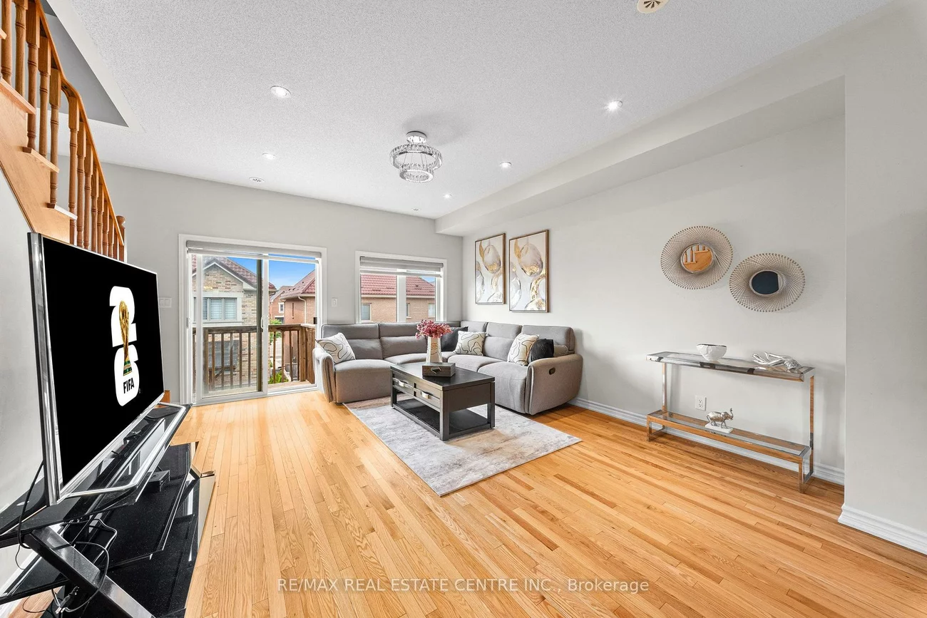 34, Aspen Hills, Credit Valley, Brampton