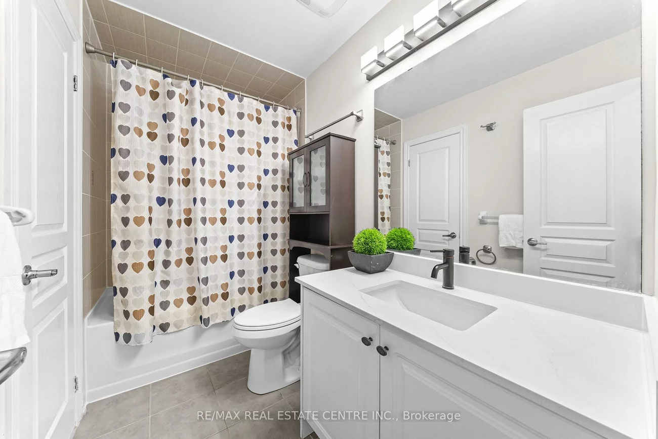 34, Aspen Hills, Credit Valley, Brampton
