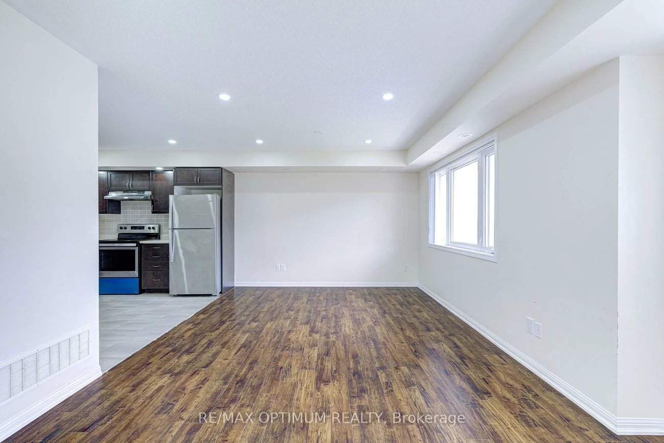 250, Sunny Meadow, Sandringham-Wellington, Brampton