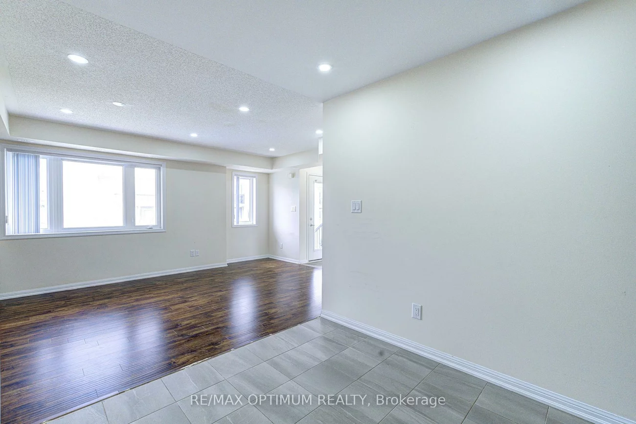 250, Sunny Meadow, Sandringham-Wellington, Brampton