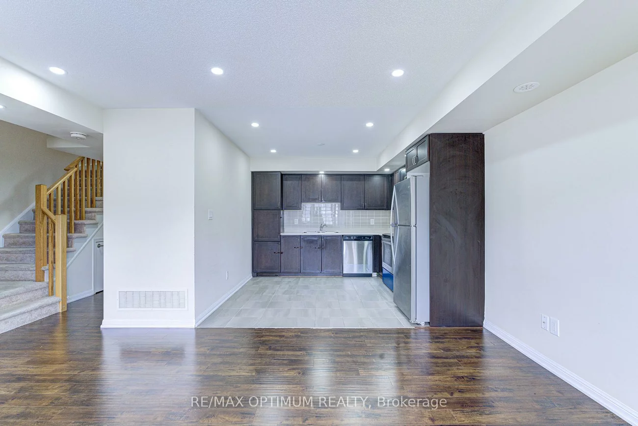250, Sunny Meadow, Sandringham-Wellington, Brampton