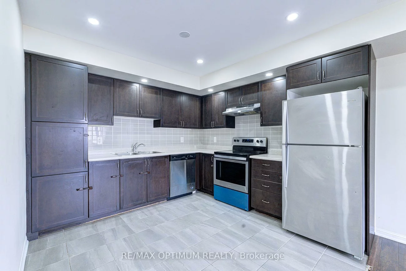 250, Sunny Meadow, Sandringham-Wellington, Brampton