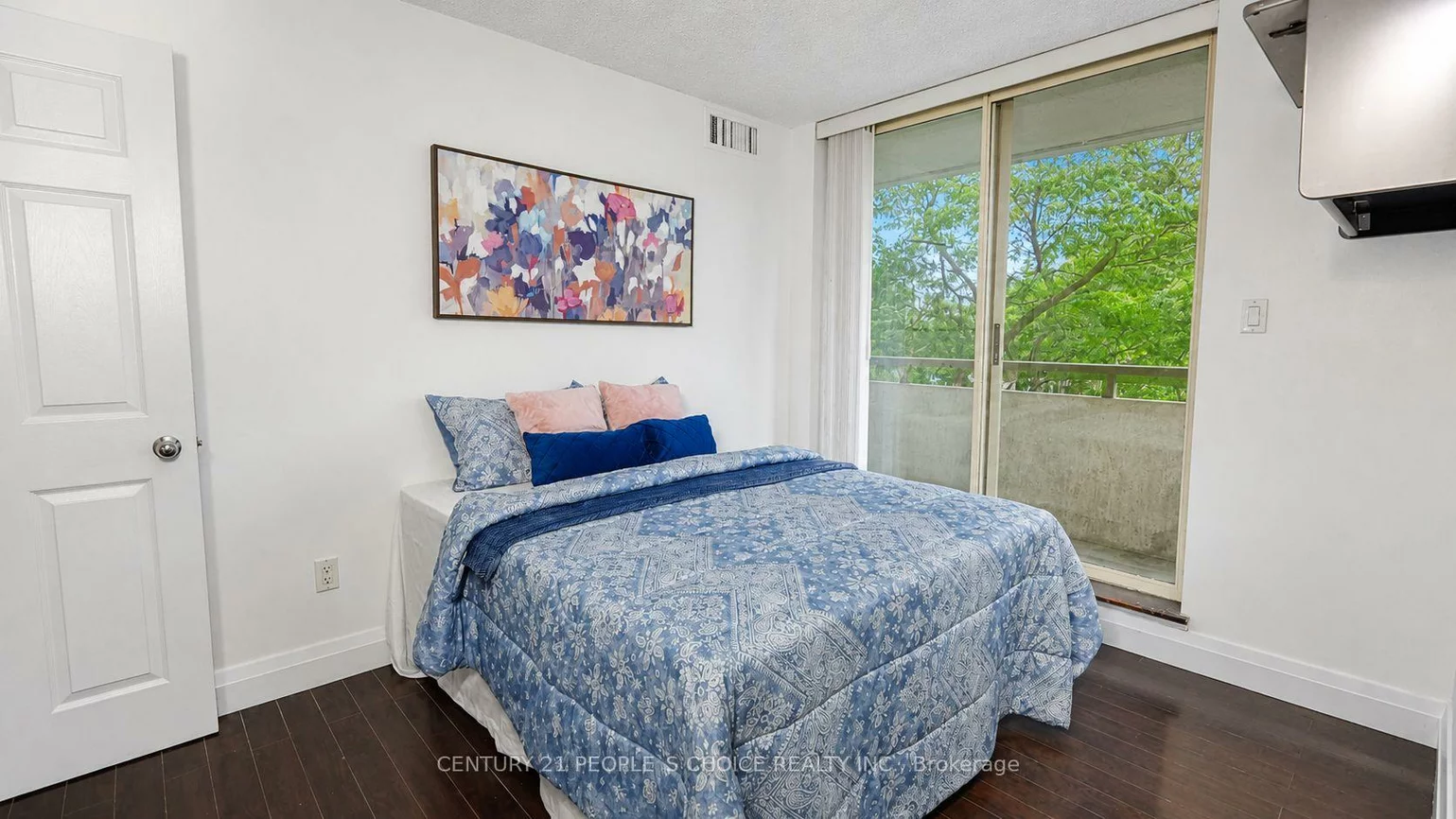 30, Malta, Fletcher's Creek South, Brampton