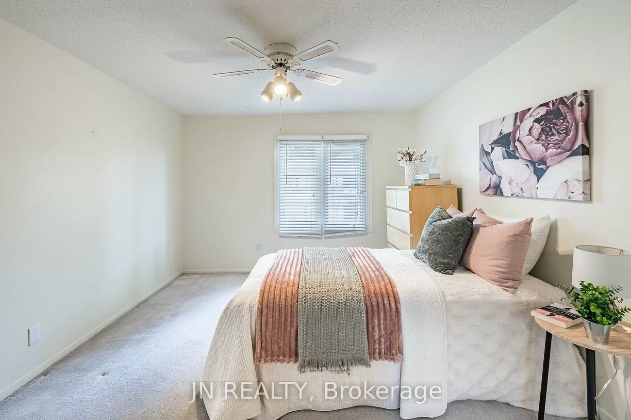 15, Gatwick, Northgate, Brampton