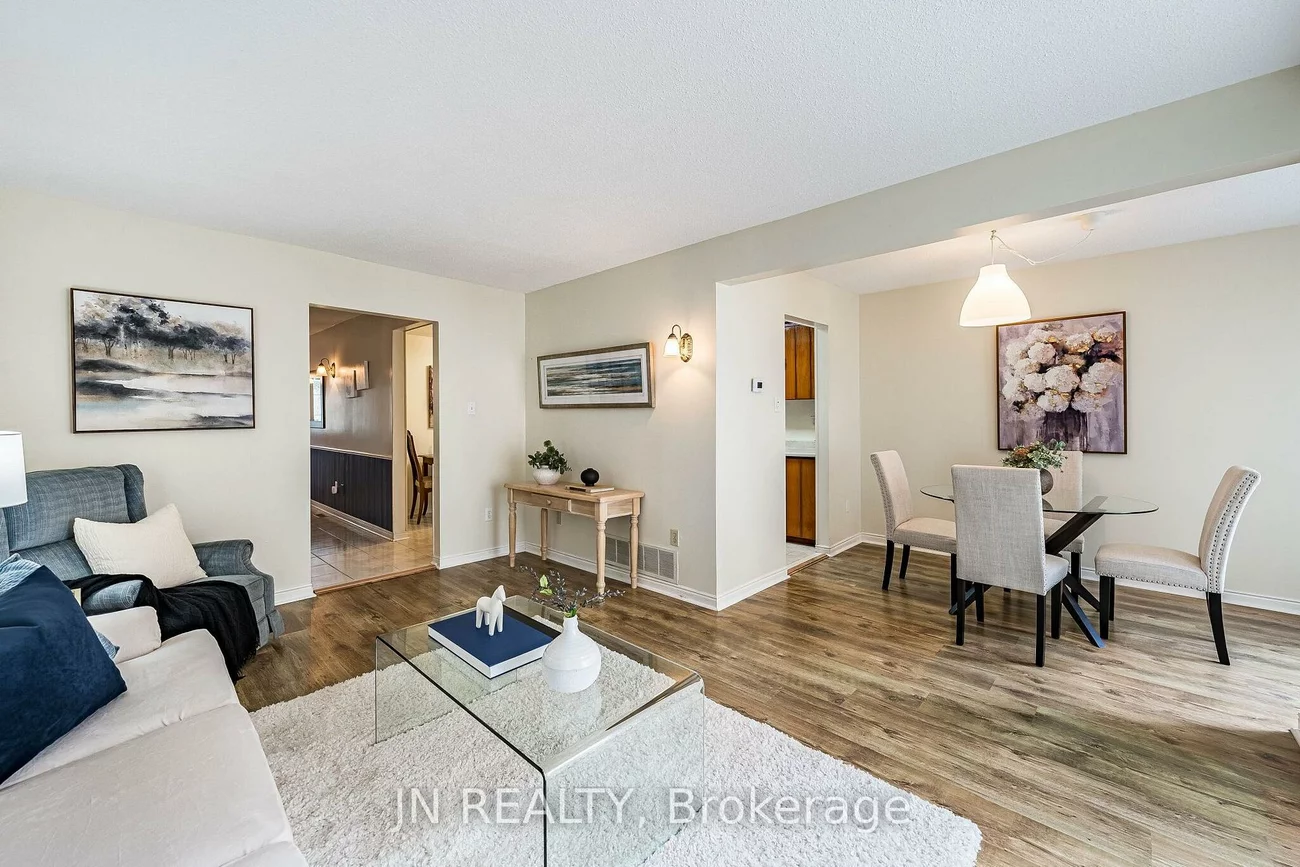 15, Gatwick, Northgate, Brampton