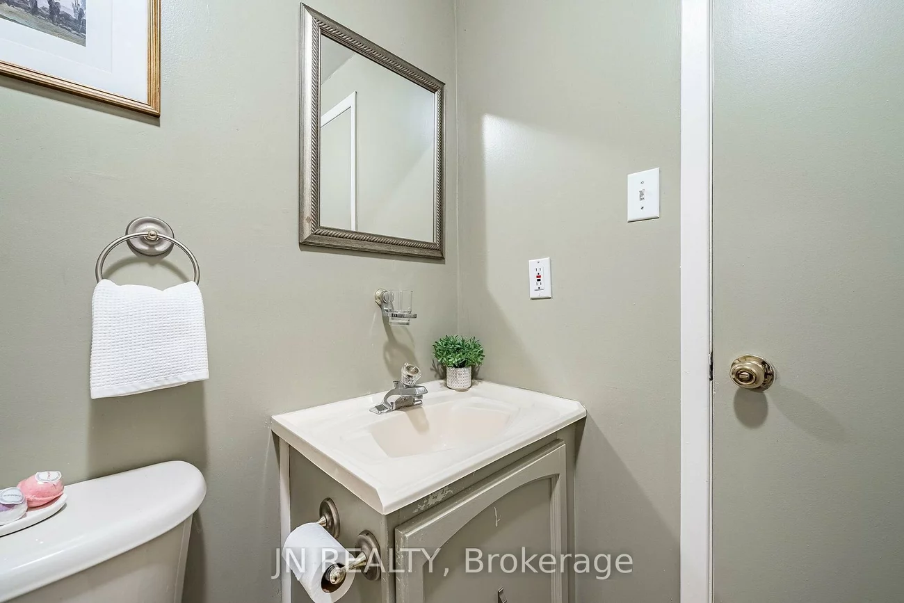 15, Gatwick, Northgate, Brampton