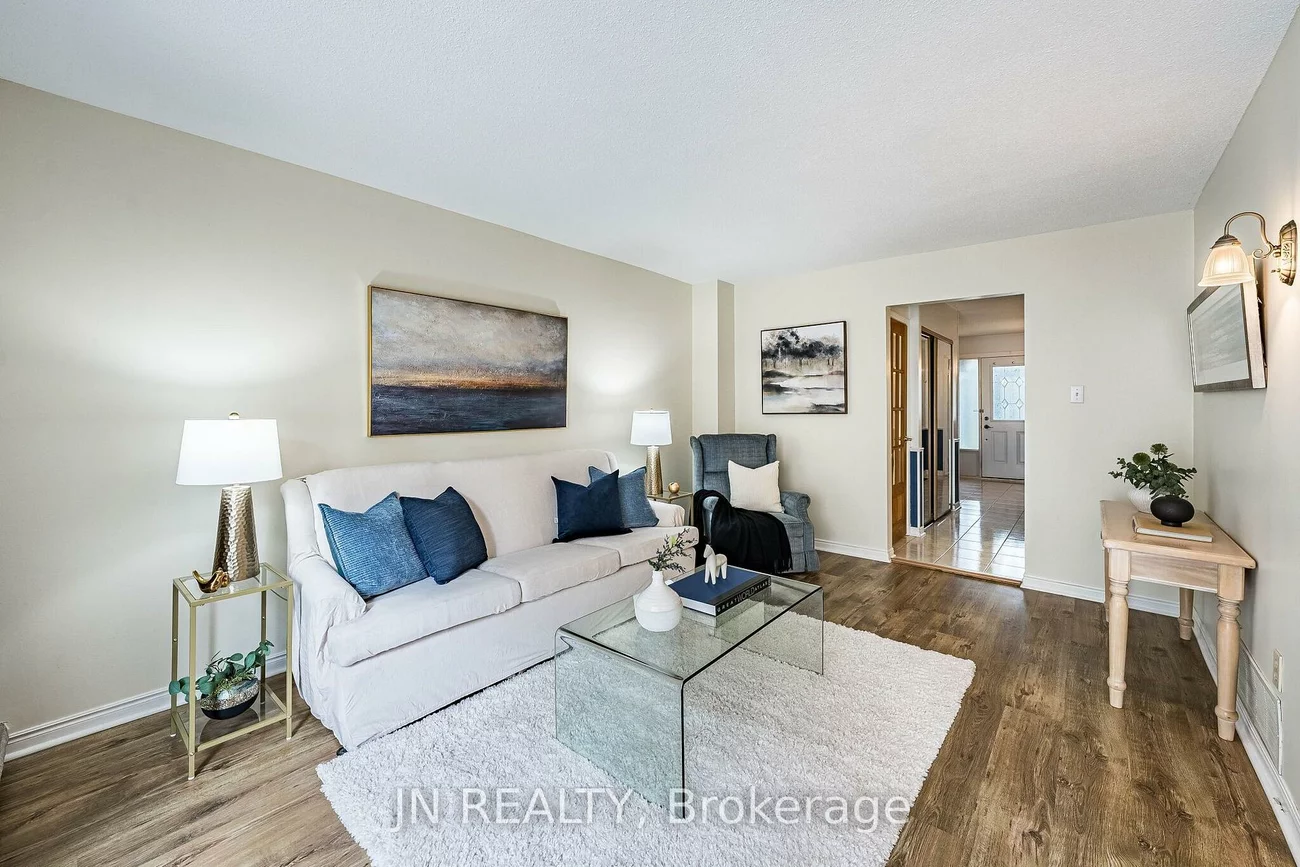15, Gatwick, Northgate, Brampton