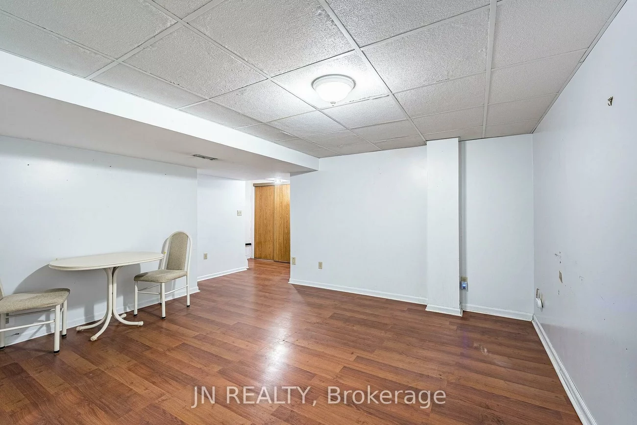 15, Gatwick, Northgate, Brampton