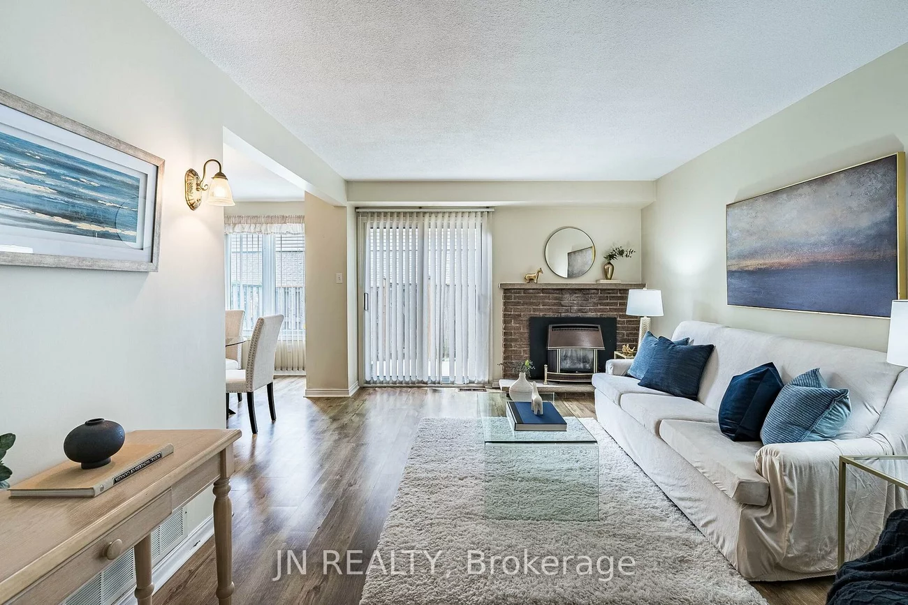 15, Gatwick, Northgate, Brampton