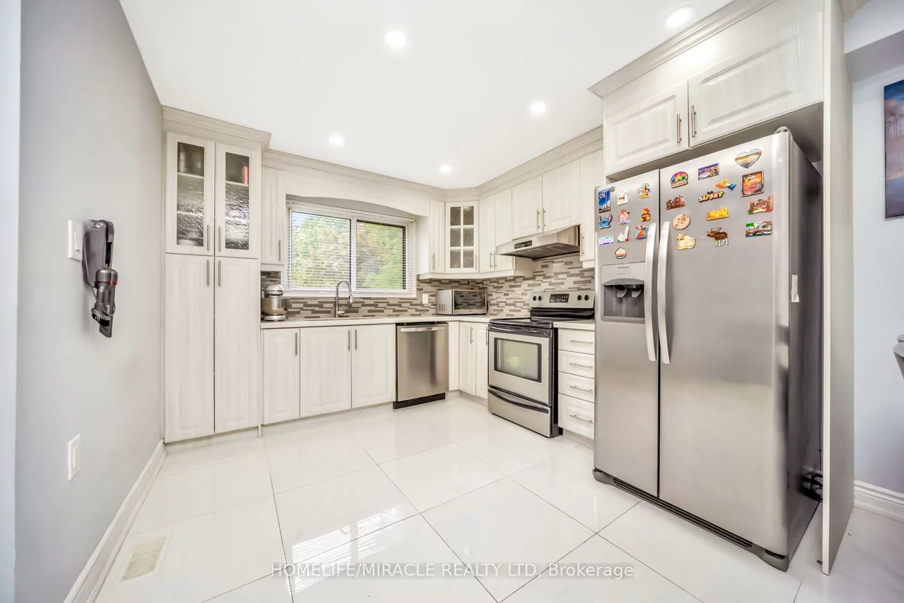 25, Carleton, Bramalea West Industrial, Brampton